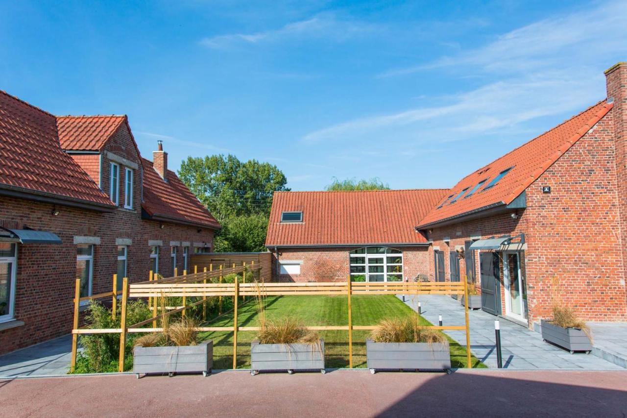 Gîtes de La Vesée La Chapelle d'Armentieres Exterior foto